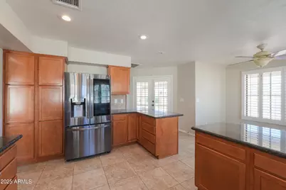 2077 N Lake Shore Drive, Casa Grande, AZ 85122 - Photo 18