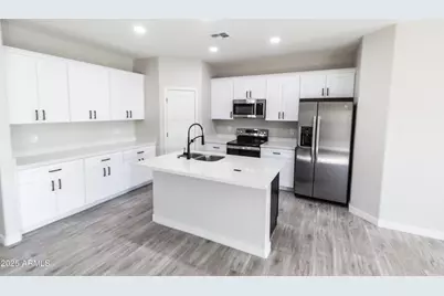 10005 W Mission Drive, Arizona City, AZ 85123 - Photo 6