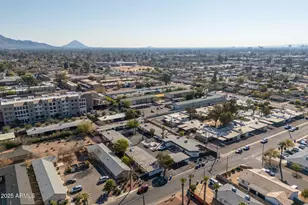 7537 N 21st Ave, Phoenix, AZ 85021 - Photo 18