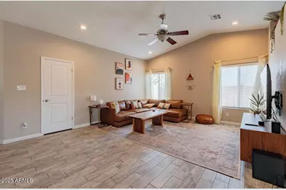 6813 E Grandview Drive, Scottsdale, AZ 85254 - Photo 8