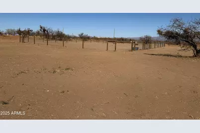 5706 S Kino Road, Hereford, AZ 85615 - Photo 18