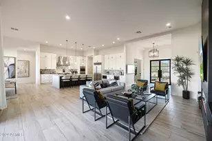 610 E Woburn Ln, Phoenix, AZ 85085 - Photo 4