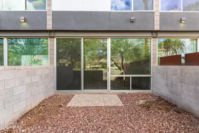 525 E Willetta Street #2, Phoenix, AZ 85004 - Photo 2