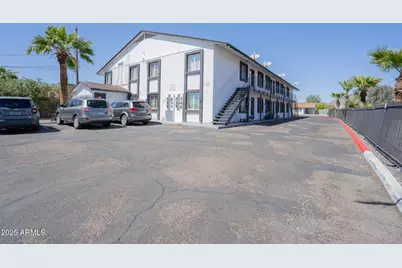 1703 W Mountain View Road #15, Phoenix, AZ 85021 - Photo 2