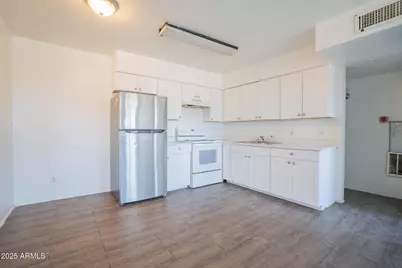 1703 W Mountain View Road #15, Phoenix, AZ 85021 - Photo 6