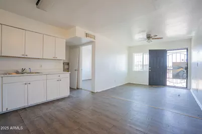 1703 W Mountain View Road #15, Phoenix, AZ 85021 - Photo 8