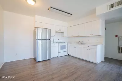 1703 W Mountain View Road #15, Phoenix, AZ 85021 - Photo 6