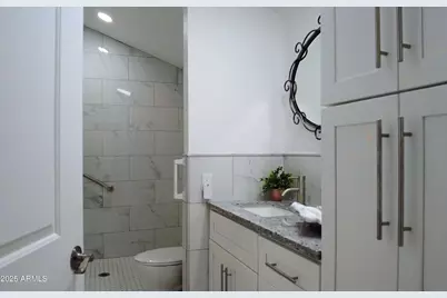 [Address not provided], Phoenix, AZ 85029 - Photo 10