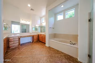 12439 W Yellow Bird Ln, Peoria, AZ 85383 - Photo 30