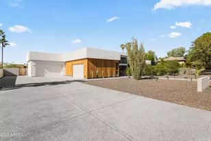 5156 N 45th Pl, Phoenix, AZ 85018 - Photo 16