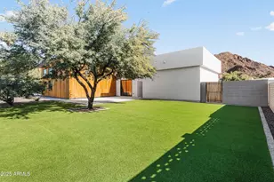 5156 N 45th Pl, Phoenix, AZ 85018 - Photo 10