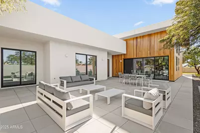 5156 N 45th Place, Phoenix, AZ 85018 - Photo 8