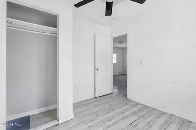 313 W Jones Avenue, Phoenix, AZ 85041 - Photo 20