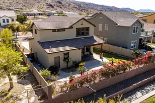 3914 E Constance Wy, Phoenix, AZ 85042 - Photo 10