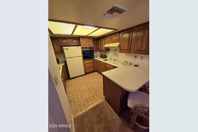 17404 N 99th Avenue #214, Sun City, AZ 85373 - Photo 2