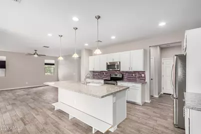 10320 E Tupelo Avenue, Mesa, AZ 85212 - Photo 2