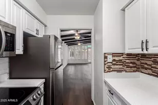 3046 N 32nd St, Phoenix, AZ 85018 - Photo 14