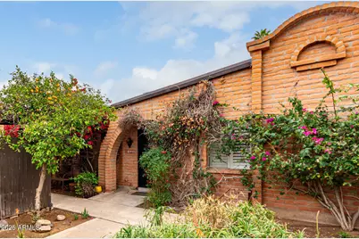 3046 N 32nd Street #328, Phoenix, AZ 85018 - Photo 4