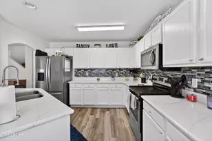 1061 E Poncho Ln, San Tan Valley, AZ 85143 - Photo 8