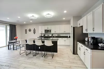 16829 W Maya Way, Surprise, AZ 85387 - Photo 2