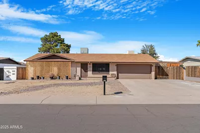 1604 W Kerry Lane, Phoenix, AZ 85027 - Photo 1