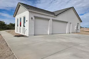 1800 W Caramel Ct, Queen Creek, AZ 85144 - Photo 2