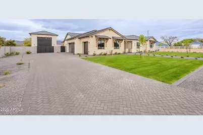 6930 N 178th Lane, Waddell, AZ 85355 - Photo 2