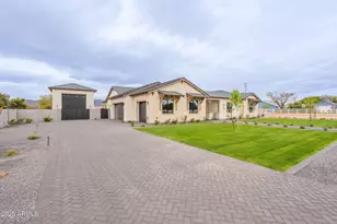 6930 N 178th Ln, Waddell, AZ 85355 - Photo 2