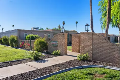 13409 N Emberwood Drive, Sun City, AZ 85351 - Photo 12