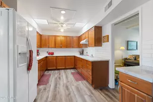 13409 N Emberwood Dr, Sun City, AZ 85351 - Photo 30