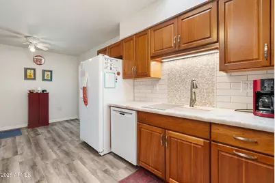 13409 N Emberwood Drive, Sun City, AZ 85351 - Photo 32