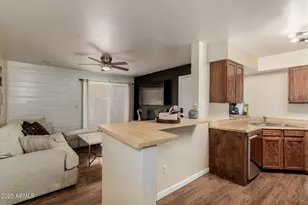 533 W Guadalupe Rd, Mesa, AZ 85210 - Photo 8