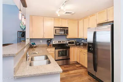 310 S 4th Street #707, Phoenix, AZ 85004 - Photo 4