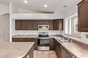 10001 W Potter Dr, Peoria, AZ 85382 - Photo 16