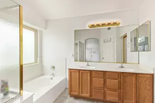 10001 W Potter Dr, Peoria, AZ 85382 - Photo 22