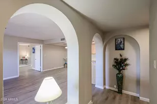 10410 N Cave Creek Rd, Phoenix, AZ 85020 - Photo 2