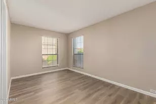 10410 N Cave Creek Rd, Phoenix, AZ 85020 - Photo 32