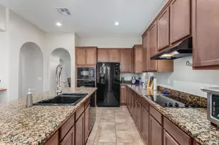 30247 N 124th Dr, Peoria, AZ 85383 - Photo 8