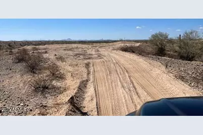 319000 N Devonshire -- #3, Buckeye, AZ 85326 - Photo 4