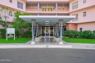 2201 N Central Ave, Phoenix, AZ 85004 - Photo 2