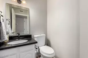 3302 E Hiddenview Dr, Phoenix, AZ 85048 - Photo 8