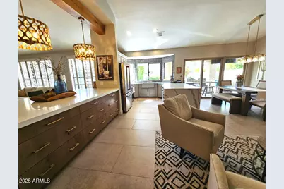9763 E Dreyfus Avenue, Scottsdale, AZ 85260 - Photo 16