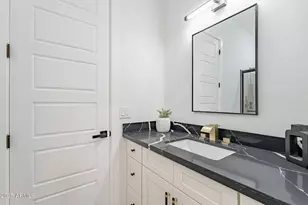 707 E Ocotillo Rd, Phoenix, AZ 85014 - Photo 42