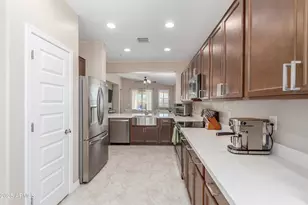 28273 N 132nd Ln, Peoria, AZ 85383 - Photo 10