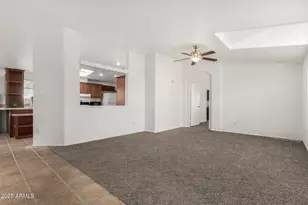 2929 E Sequoia Dr, Phoenix, AZ 85050 - Photo 10