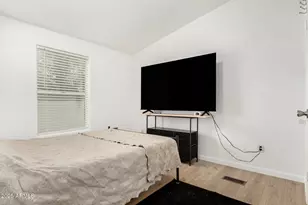 2929 E Sequoia Dr, Phoenix, AZ 85050 - Photo 22