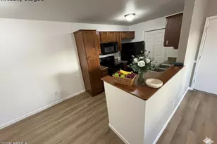 623 W Guadalupe Rd, Mesa, AZ 85210 - Photo 10