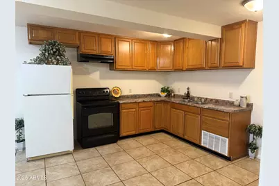 203 N Canyon Drive, Sierra Vista, AZ 85635 - Photo 8