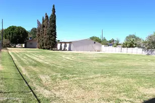 4321 W Greenway Rd, Glendale, AZ 85306 - Photo 22