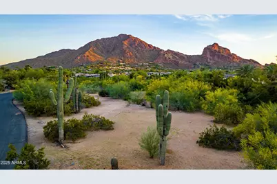 5702 E Lincoln Drive #1, Paradise Valley, AZ 85253 - Photo 1